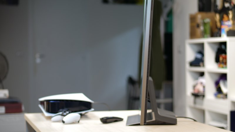 LG G3 è sottile, con un retro completamente piatto per facilitare l'installazione a muro