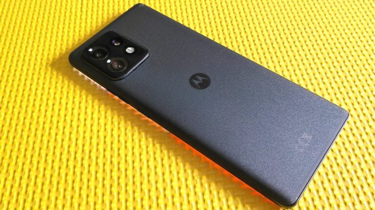 Motorola Edge 40, la recensione dello smartphone Android che sorprende