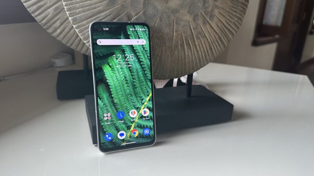 ASUS Zenfone 10, la recensione del migliore smartphone Android compatto