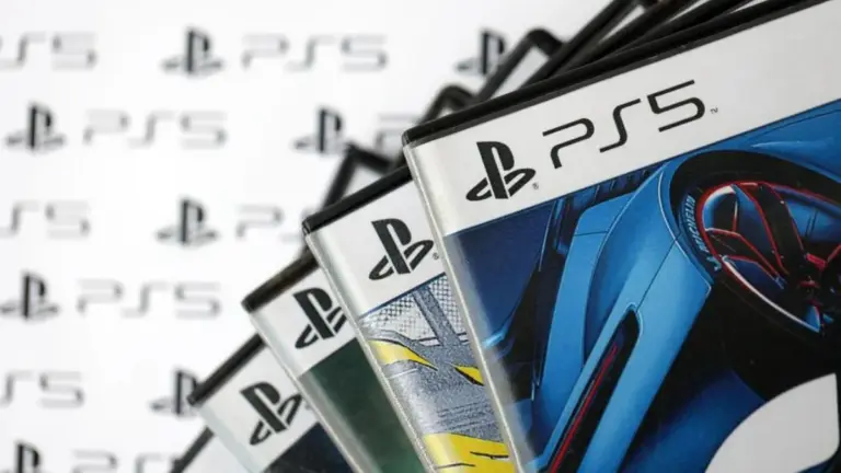 PlayStation 5 disc boxes