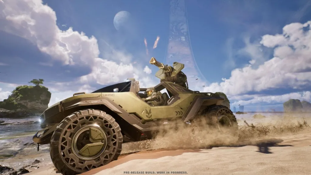 Master Chief a bordo di un Warthog in Halo Campaign Evolved